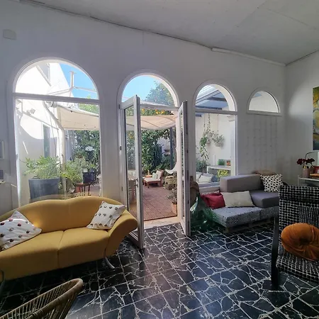 Maddrigga Di Luna Bed & Breakfast